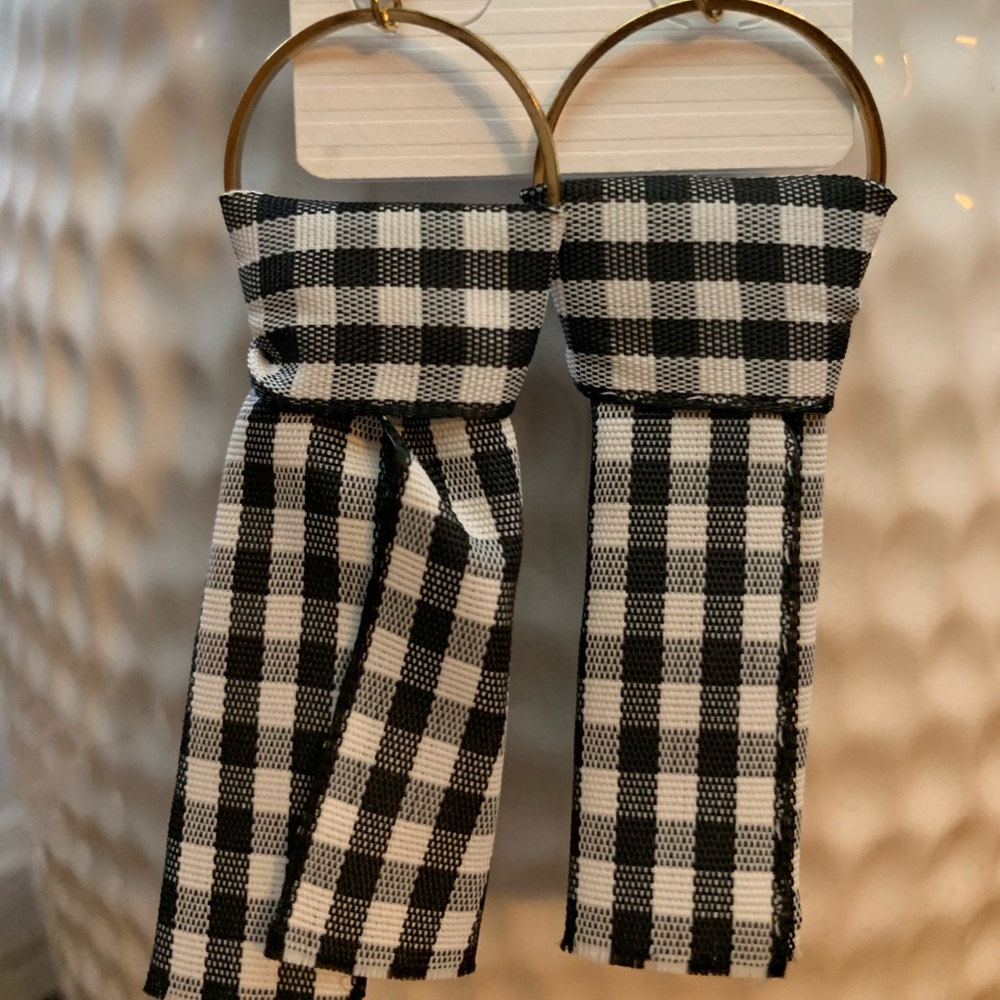 Plaid Black Ribbon Earring